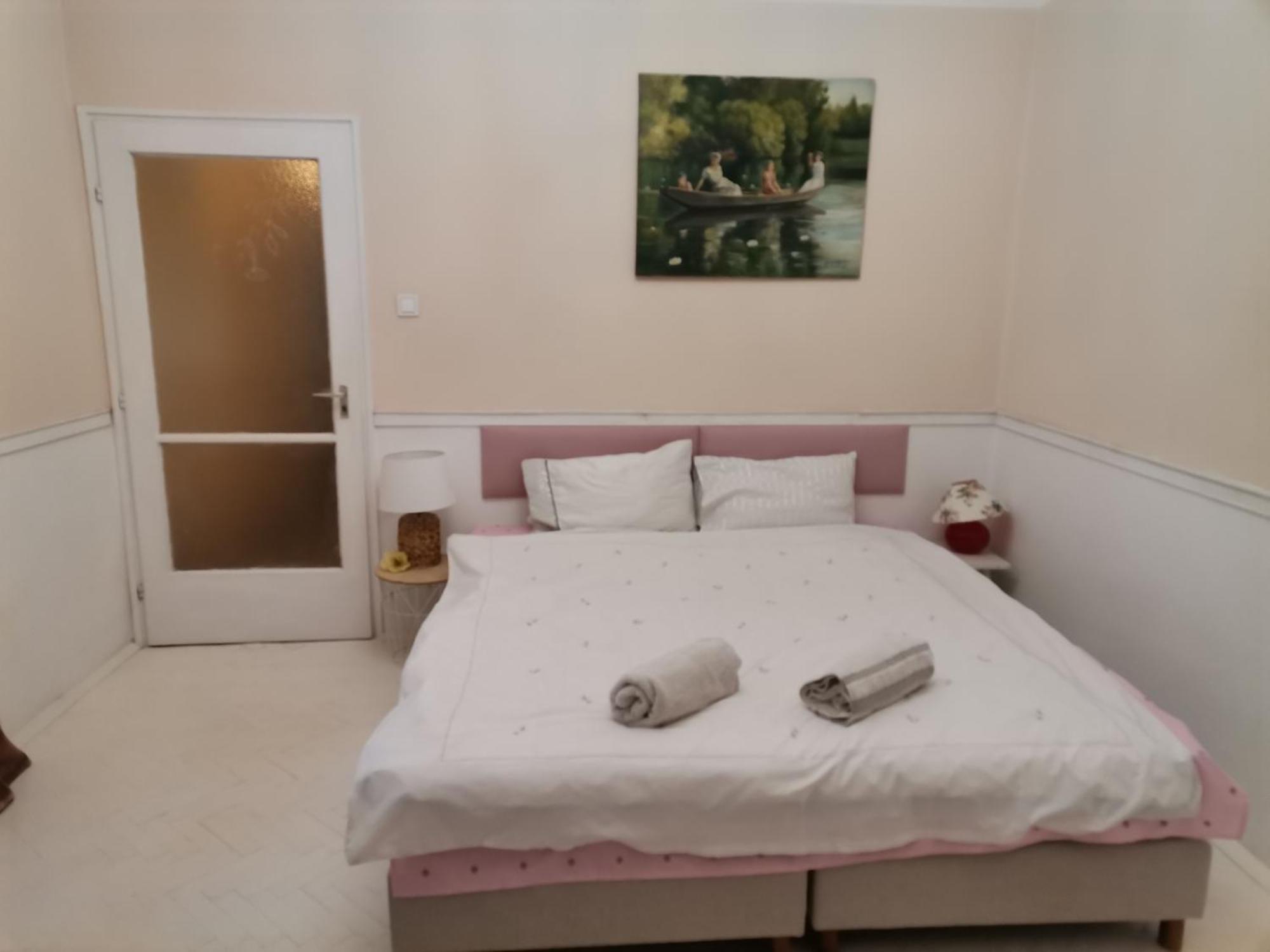 Malomszeg Apartman Pécs Exteriör bild